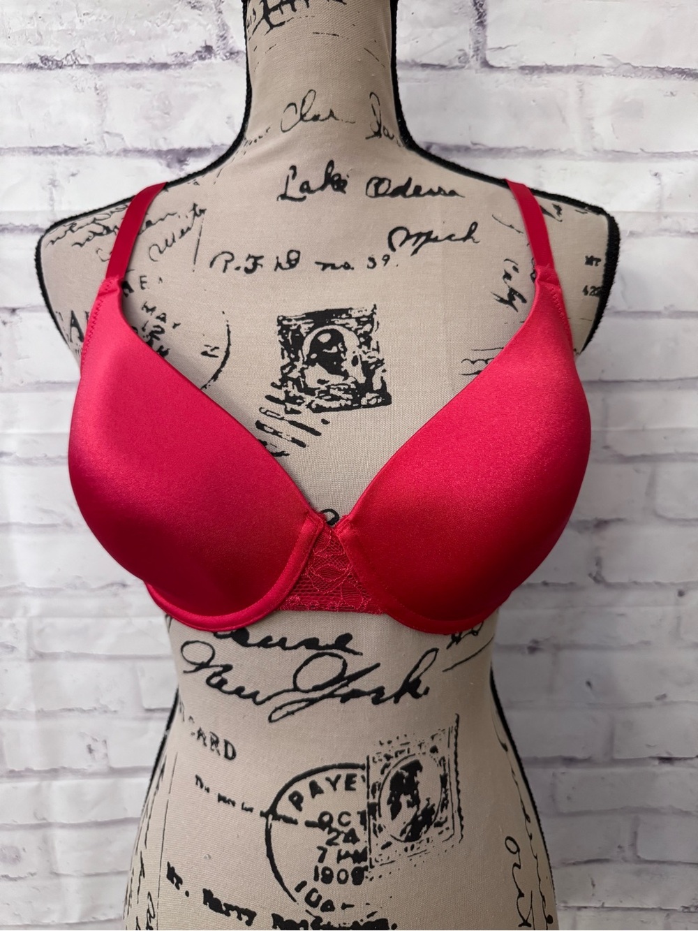 Wacoal Seasonal Fashion Lace T Shirt Bra Red Size 36D Underwire 853127 Lined